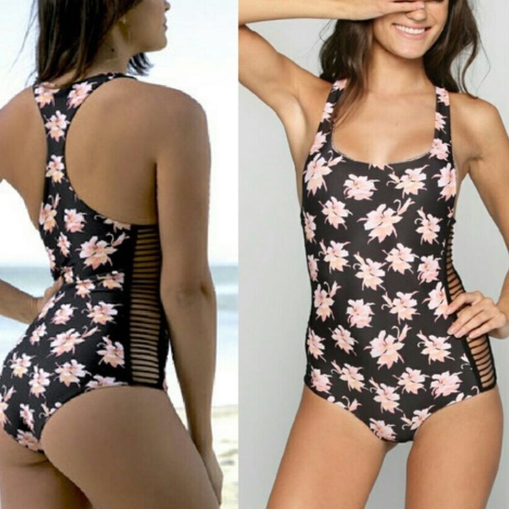 Acacia Swimwear Aloha Ipanema Crochet Small